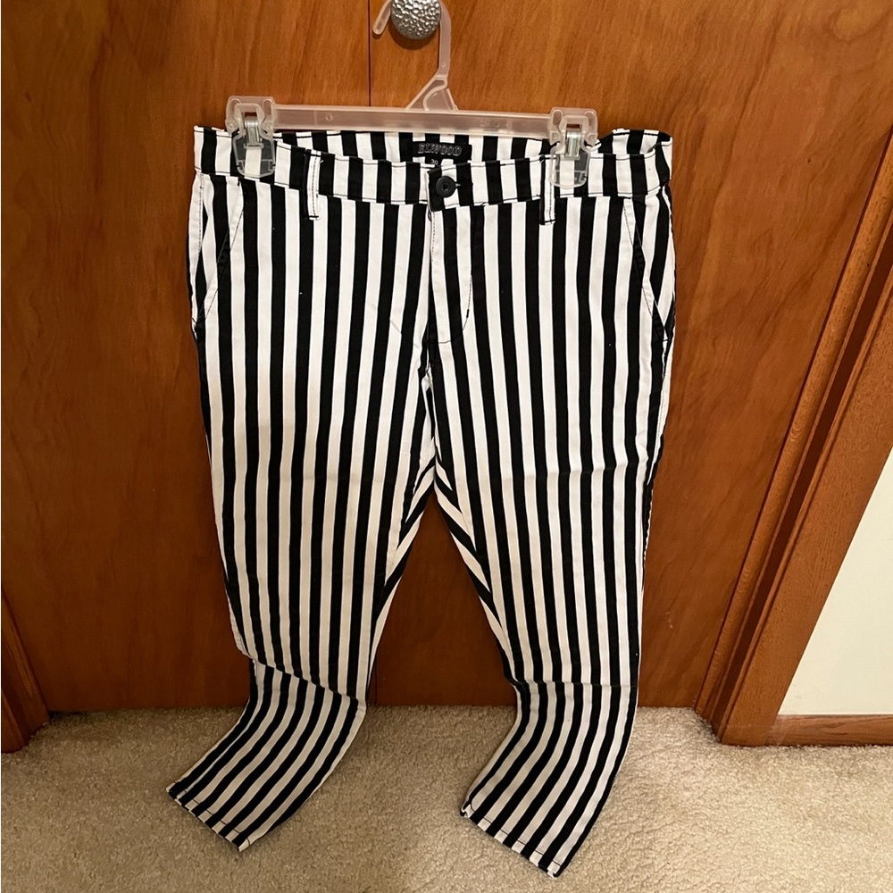 Elwood Black/White Striped Stretch Twill Tapered Chino Pant
